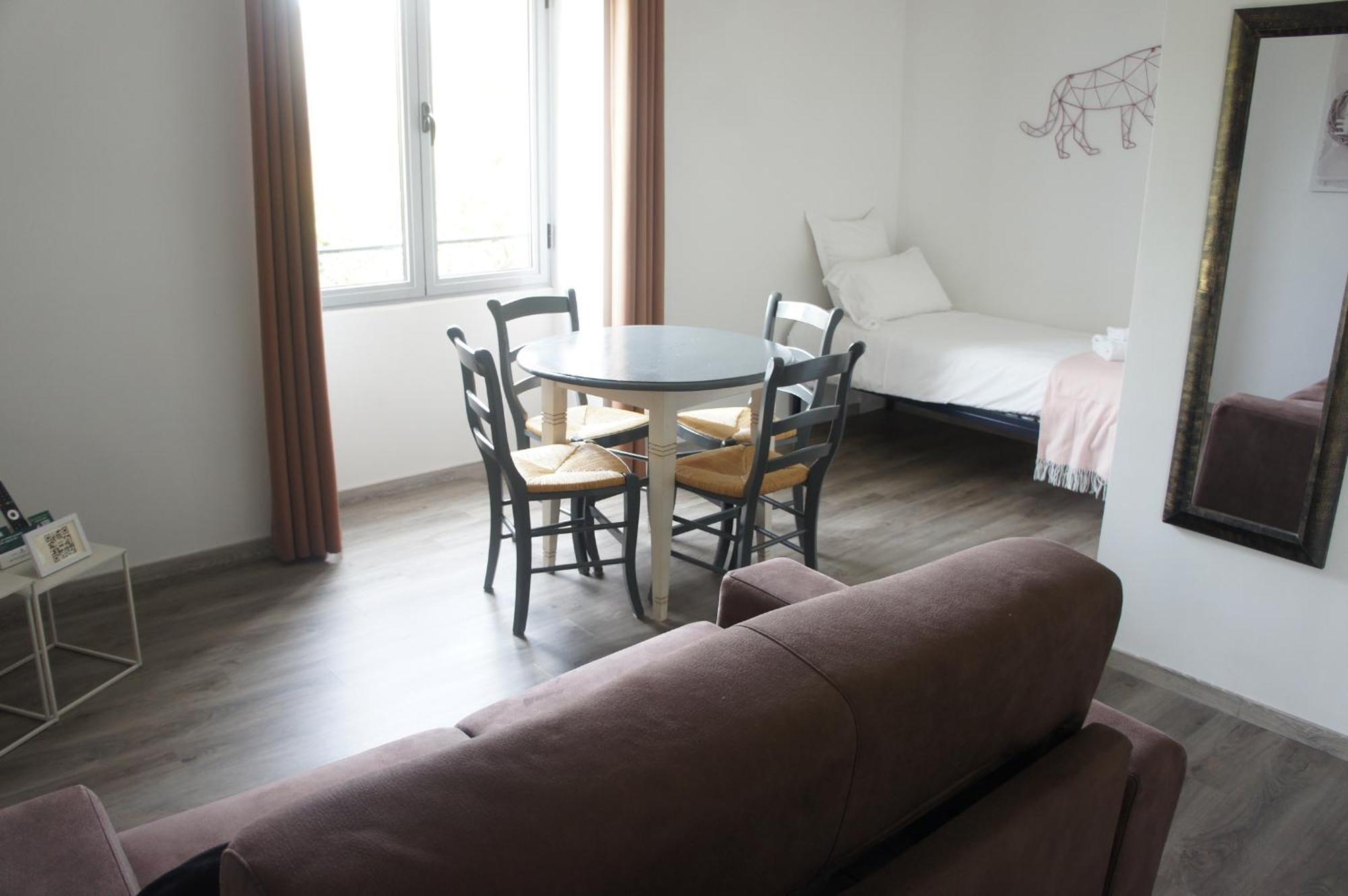 Logis Hotel Auberge De Cartassac Cressensac-Sarrazac Kültér fotó