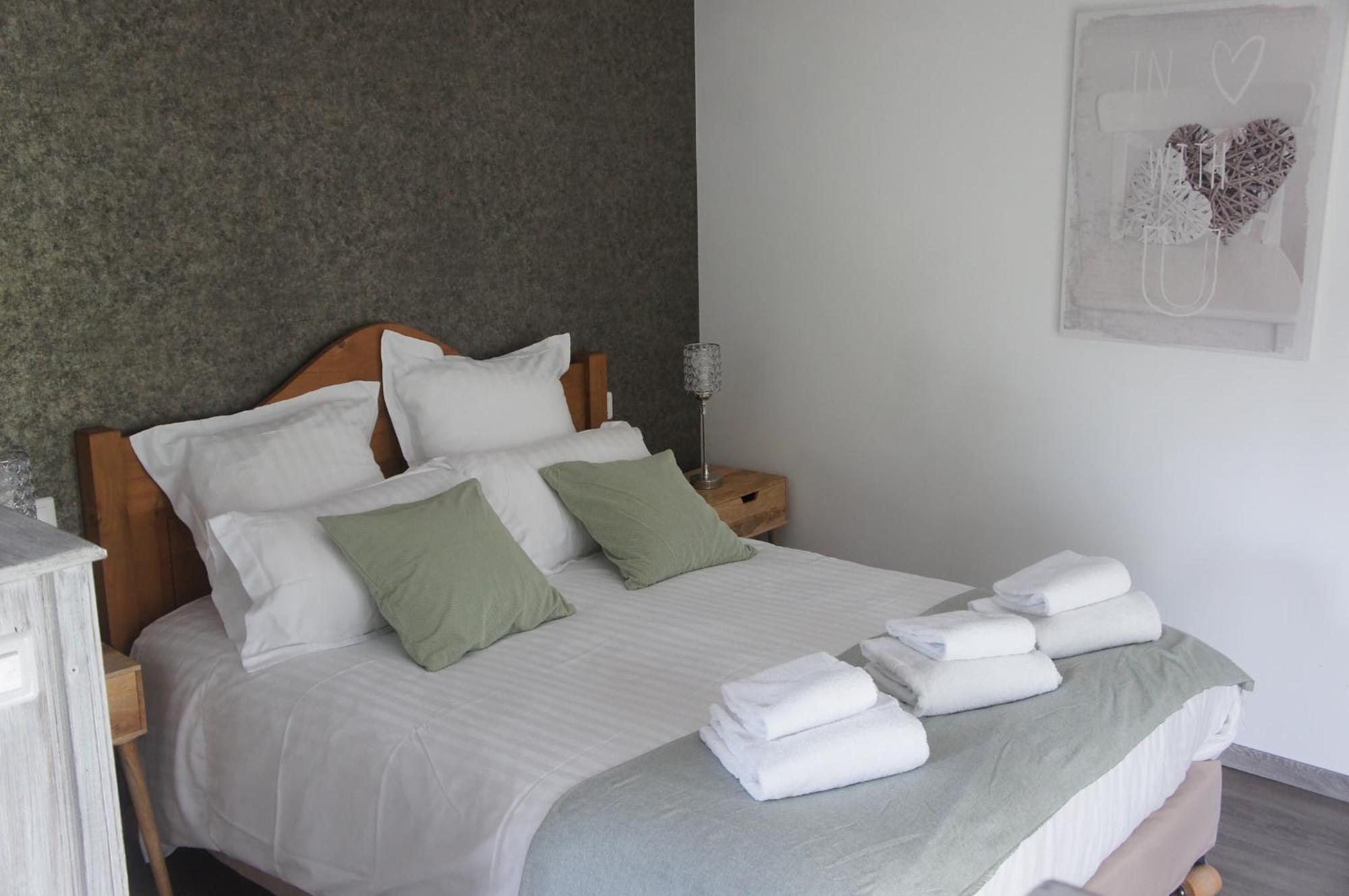 Logis Hotel Auberge De Cartassac Cressensac-Sarrazac Kültér fotó