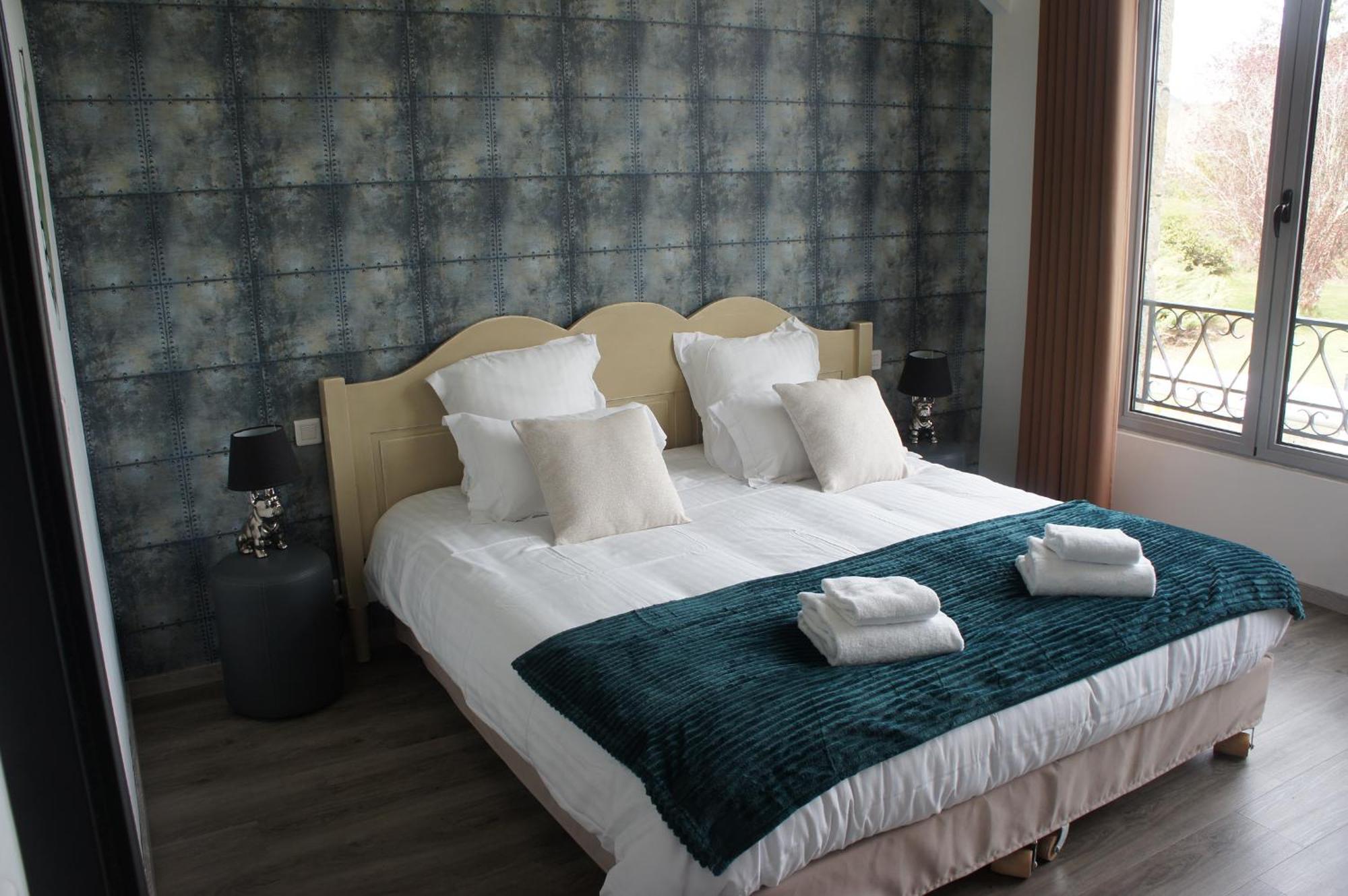 Logis Hotel Auberge De Cartassac Cressensac-Sarrazac Kültér fotó