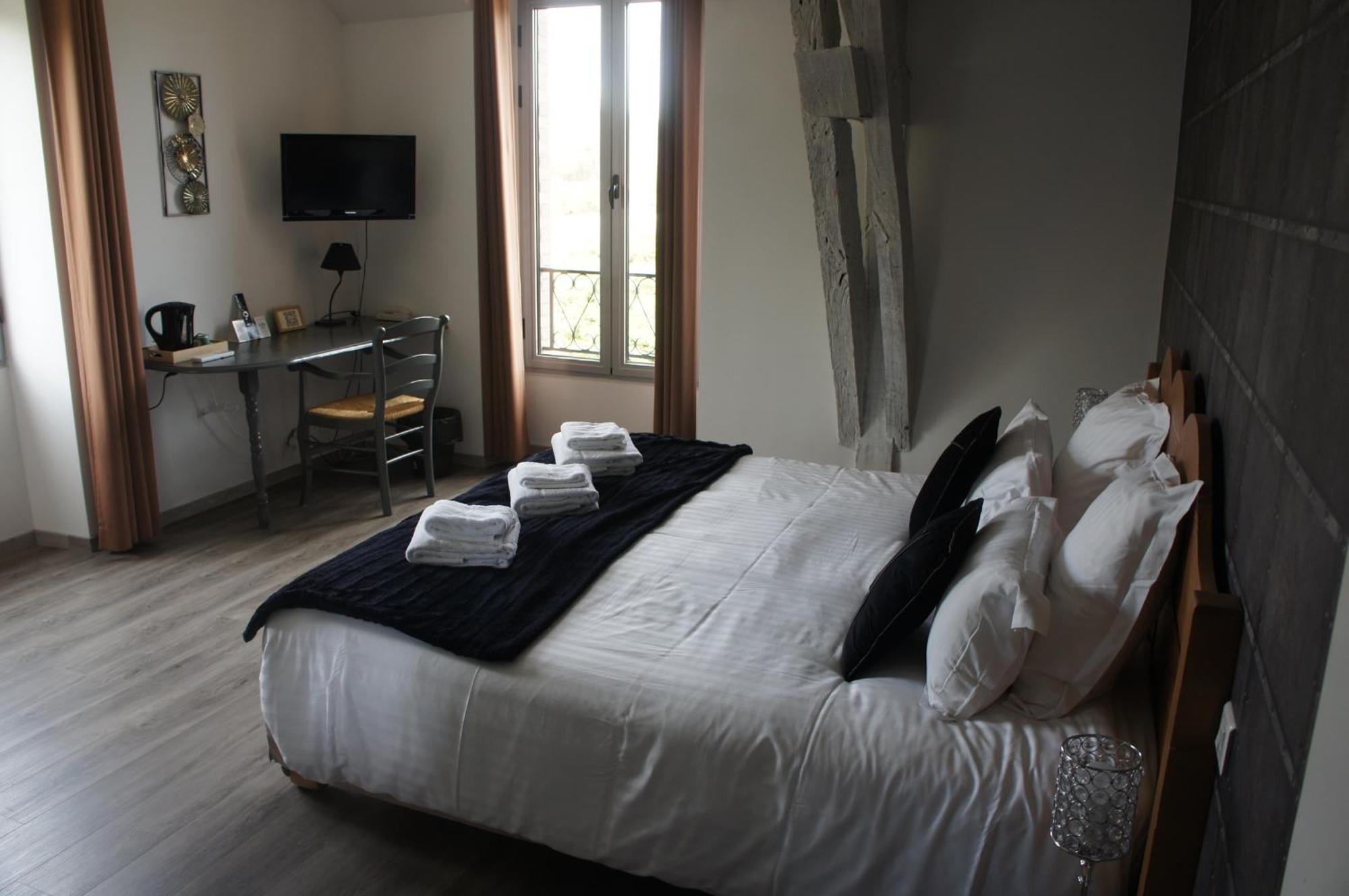 Logis Hotel Auberge De Cartassac Cressensac-Sarrazac Kültér fotó
